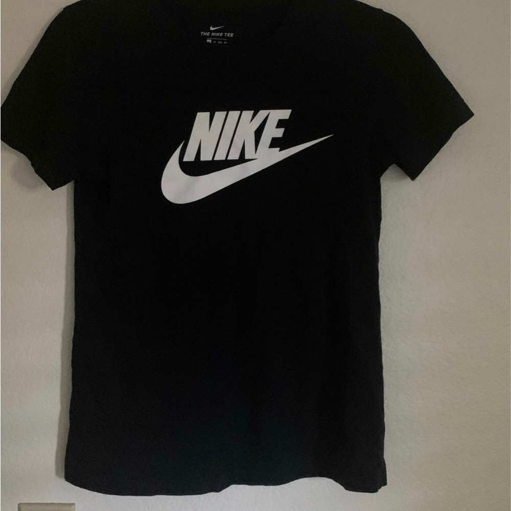 Nike t-shirt